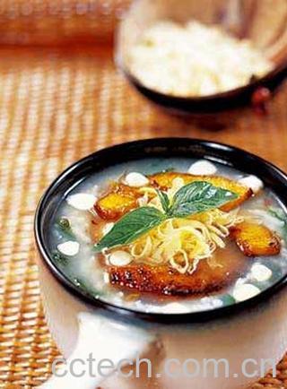 果蔬百科黑米杏仁粥的做法-0