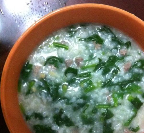 果蔬百科牛肉菠菜粥的做法-0